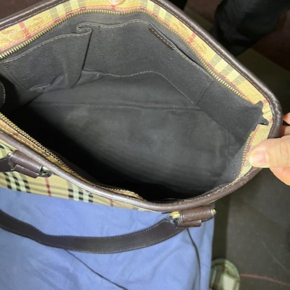 Burberry HayMarket Medium Tote Bag - Picture 4 of 7